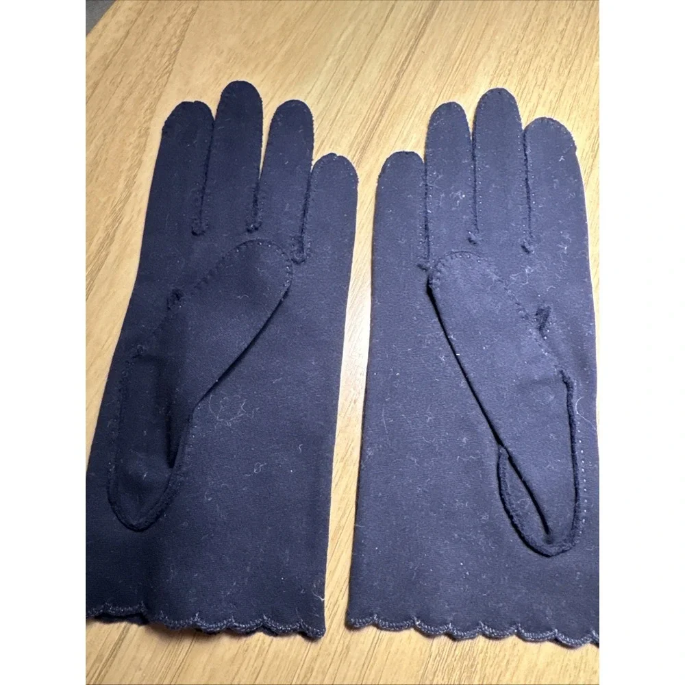 vintage crescendoe gloves SZ 6.5 Wrist Length Tailored Leather Embossed Black